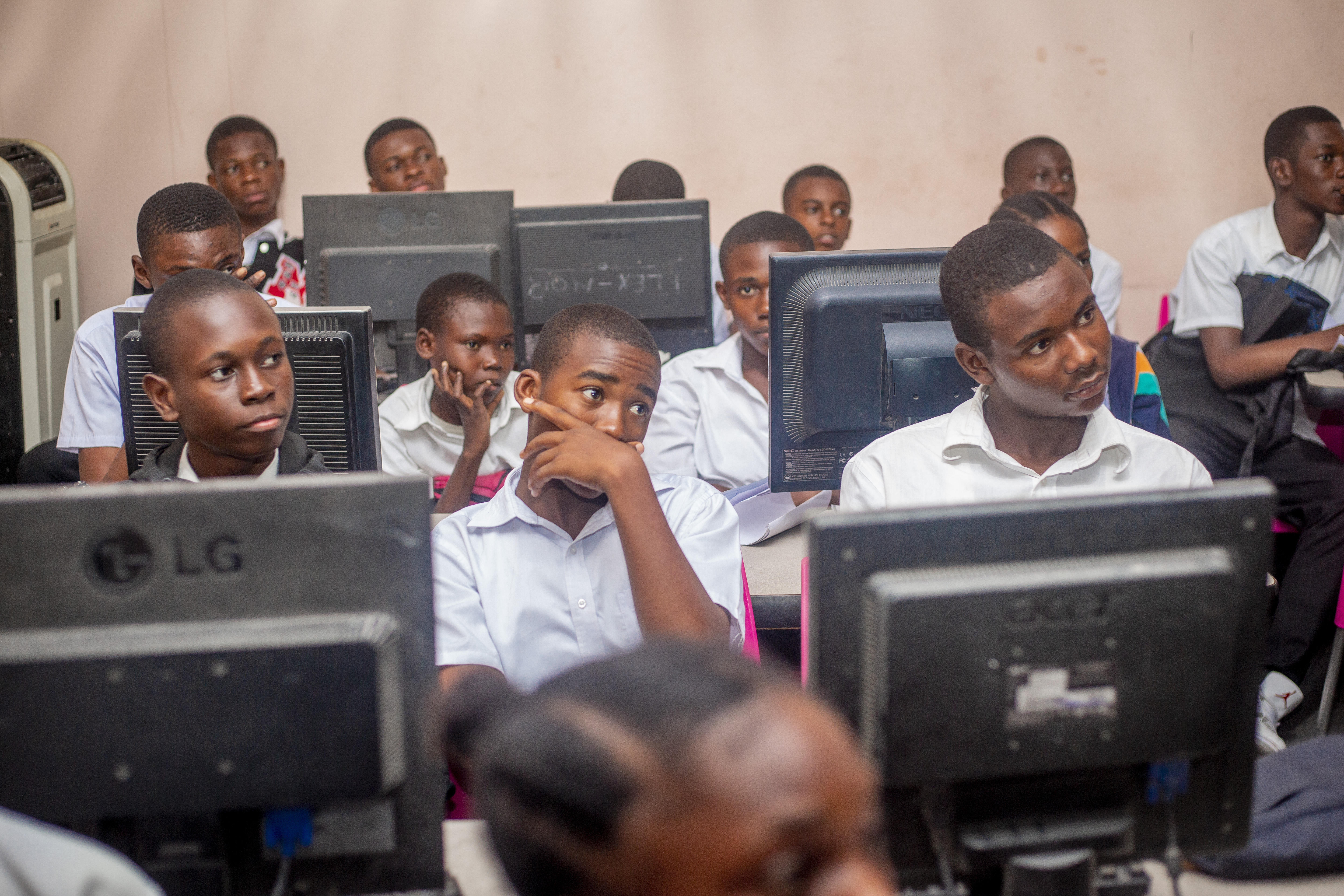 Ateliers pratiques d'IA pour jeunes en RDC — ADO NUMÉRIQUE Kinshasa